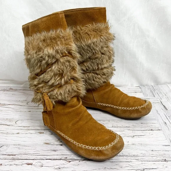Minnetonka / Faux Fur Leather Boots - Picture 15 of 16